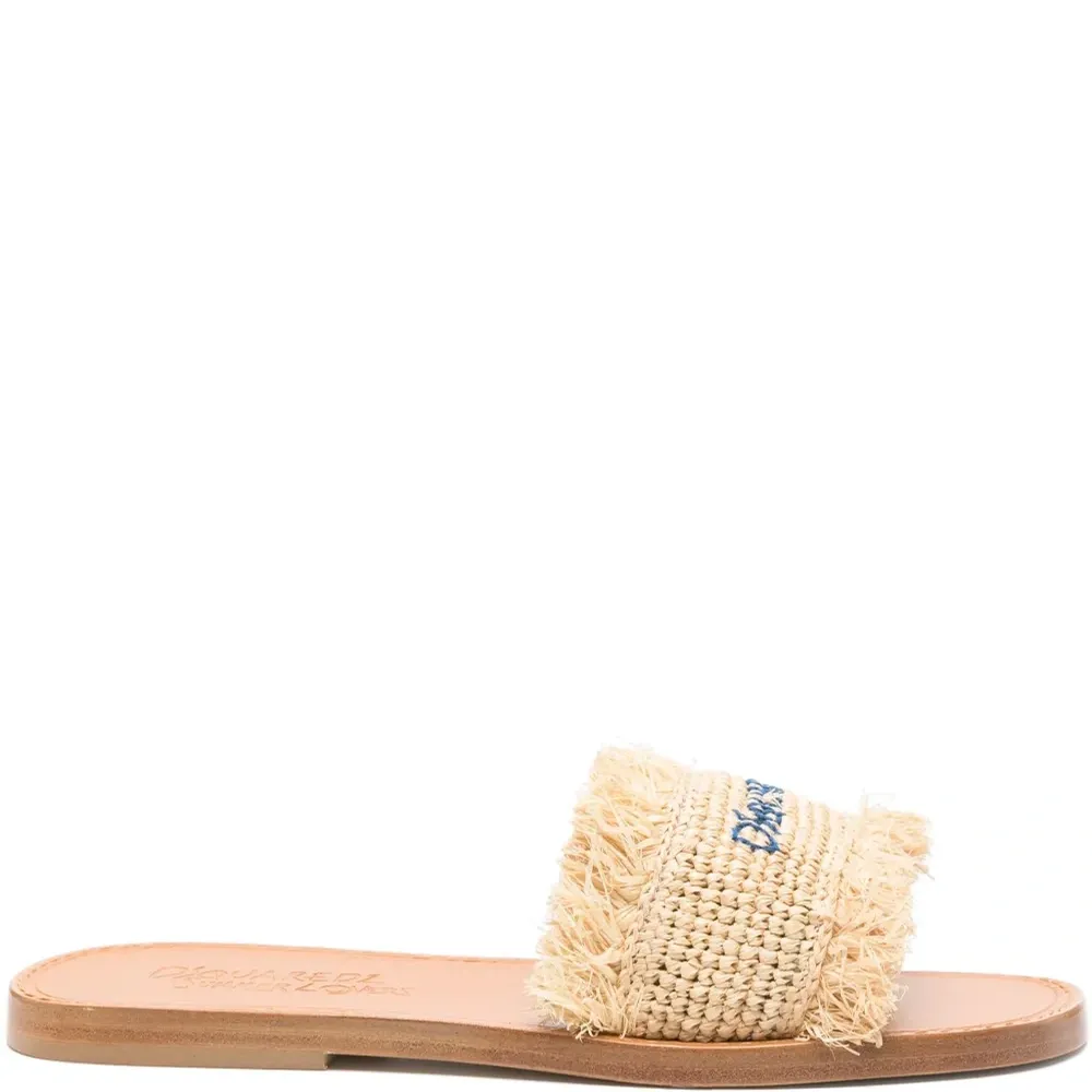 Шлепанцы с вышитым логотипом Шлепанцы с вышитым логотипом