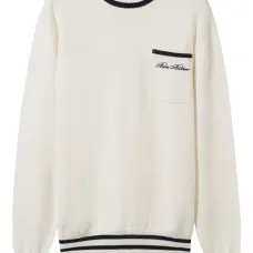 Свитер с круглым вырезом