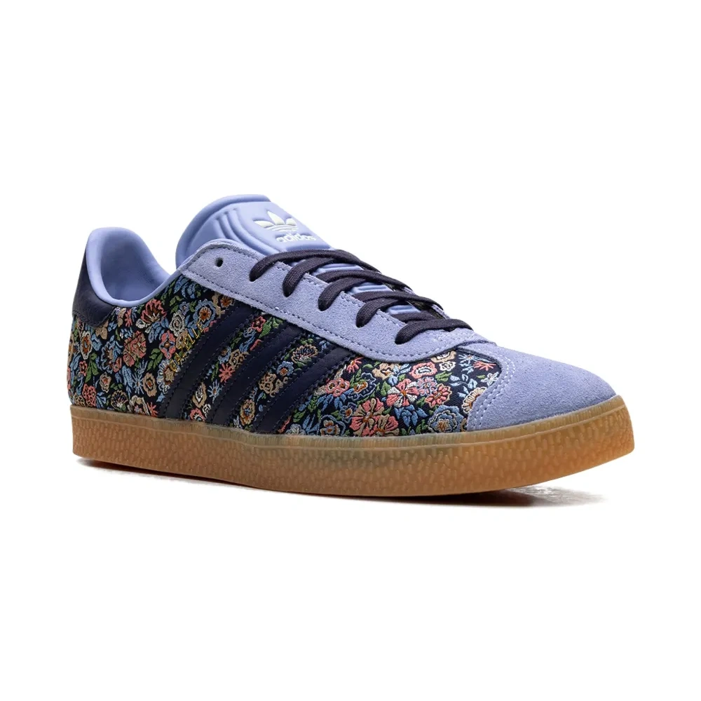 Кроссовки Gazelle Floral Embroidery из коллаборации с Liberty London