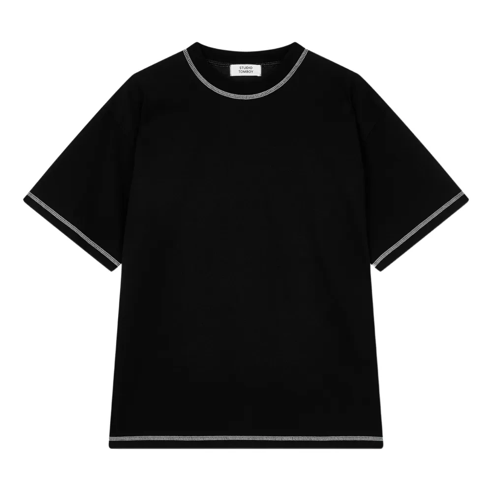 Футболка с контрастной строчкой