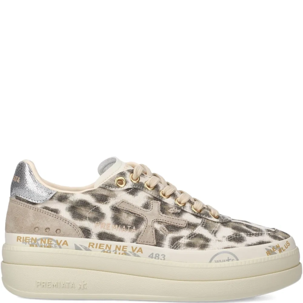 Кроссовки с леопардовым принтом