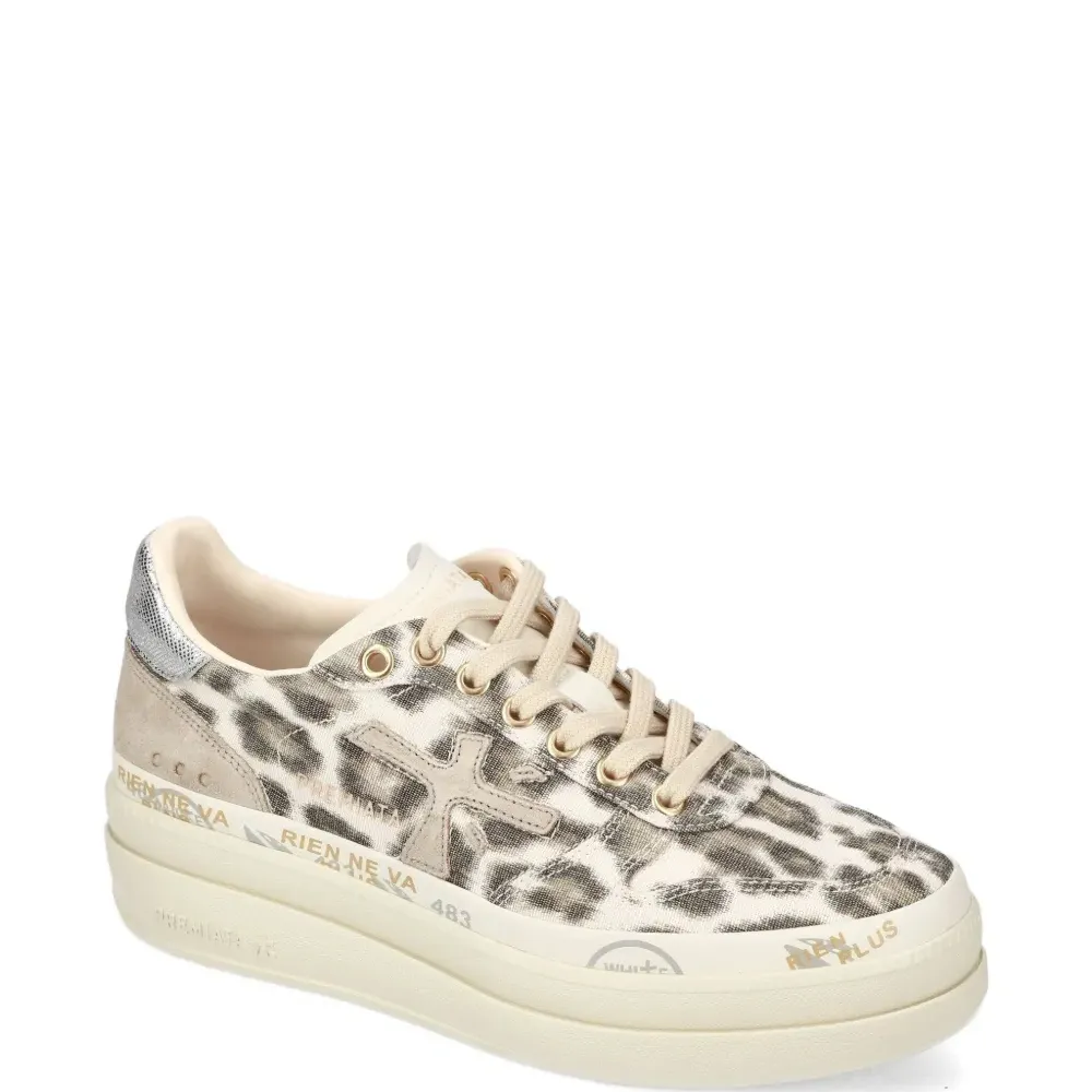 Кроссовки с леопардовым принтом