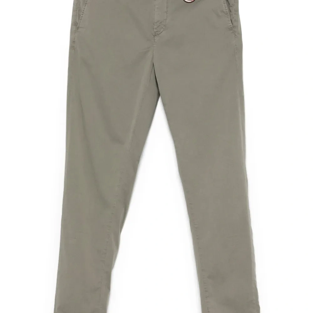 Брюки с нашивкой-логотипом