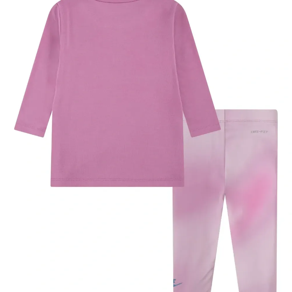 Комплект из футболки и брюк с логотипом