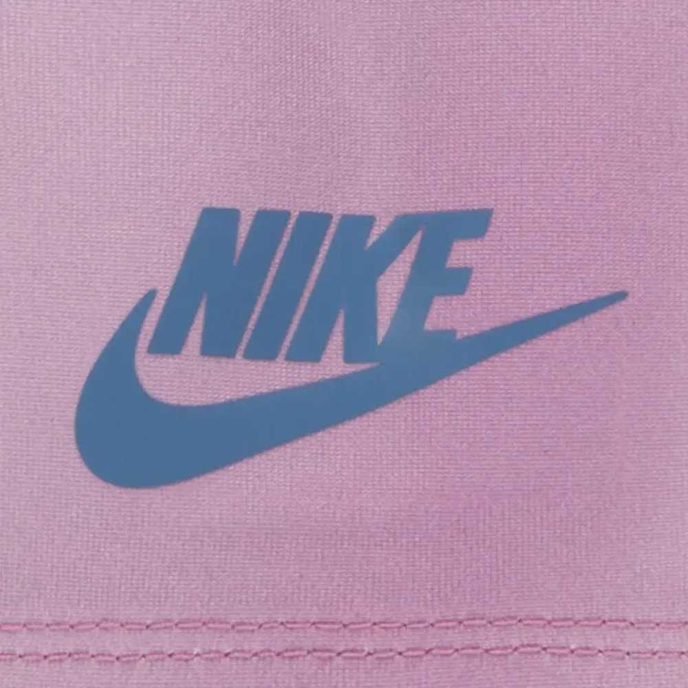 Комплект из футболки и брюк с логотипом