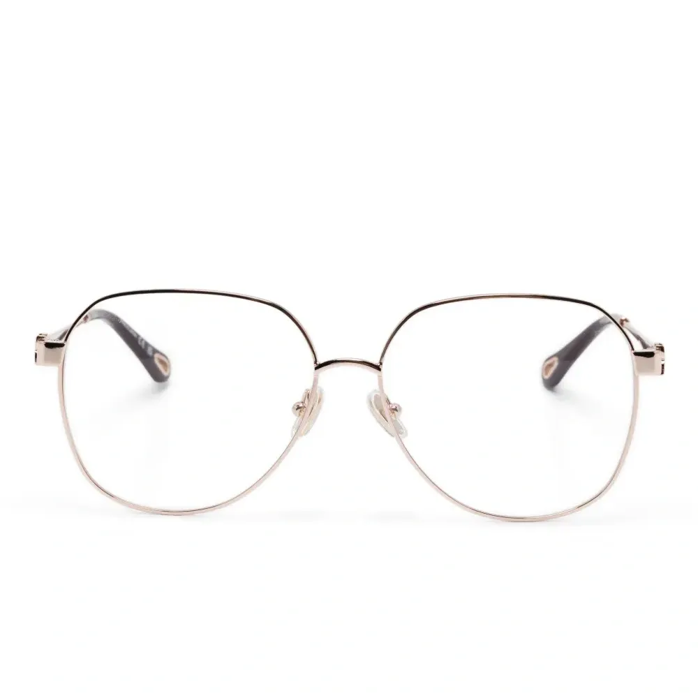 Очки в оправе 'бабочка'