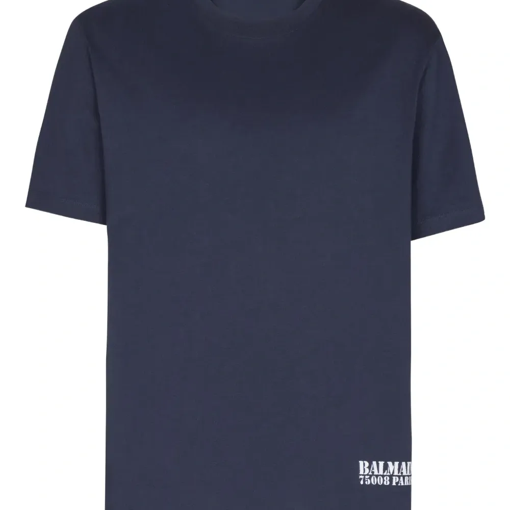 Футболка с логотипом