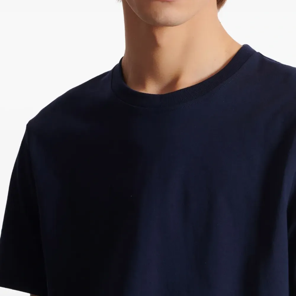 Футболка с логотипом