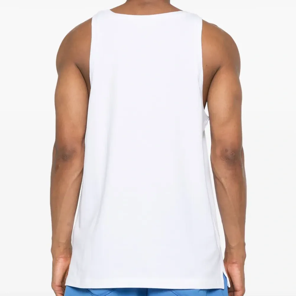 Топ с вышитым логотипом