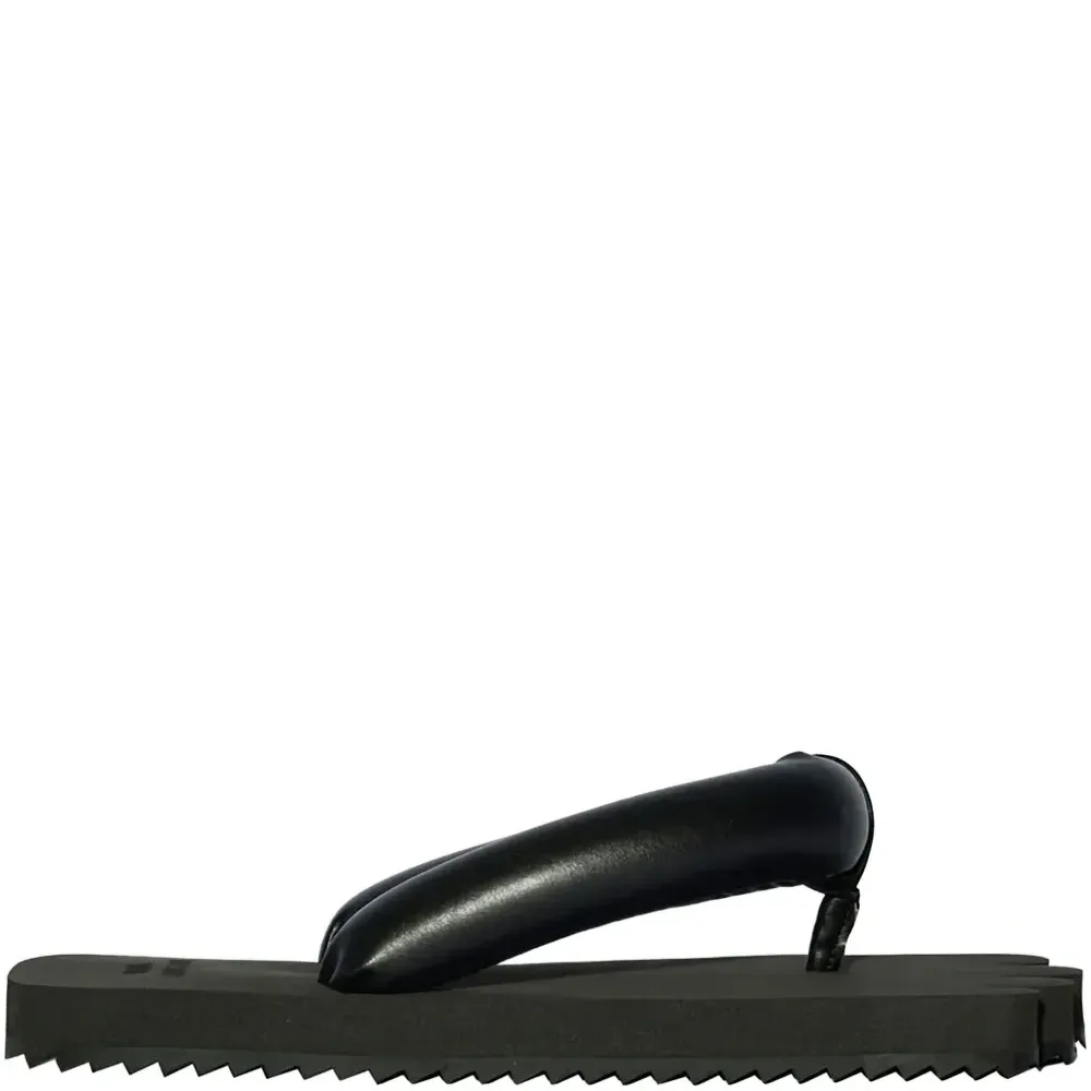 Шлепанцы из коллаборации с Yume Yume Шлепанцы из коллаборации с Yume Yume