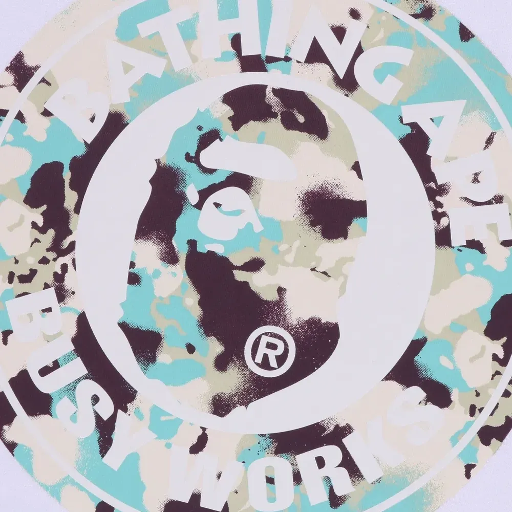 Футболка с логотипом