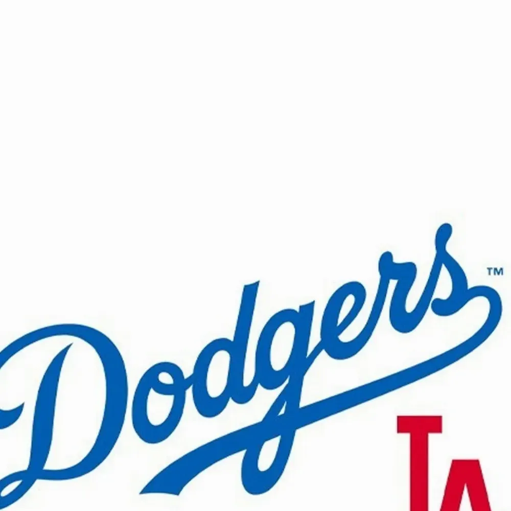 Футболка с логотипом