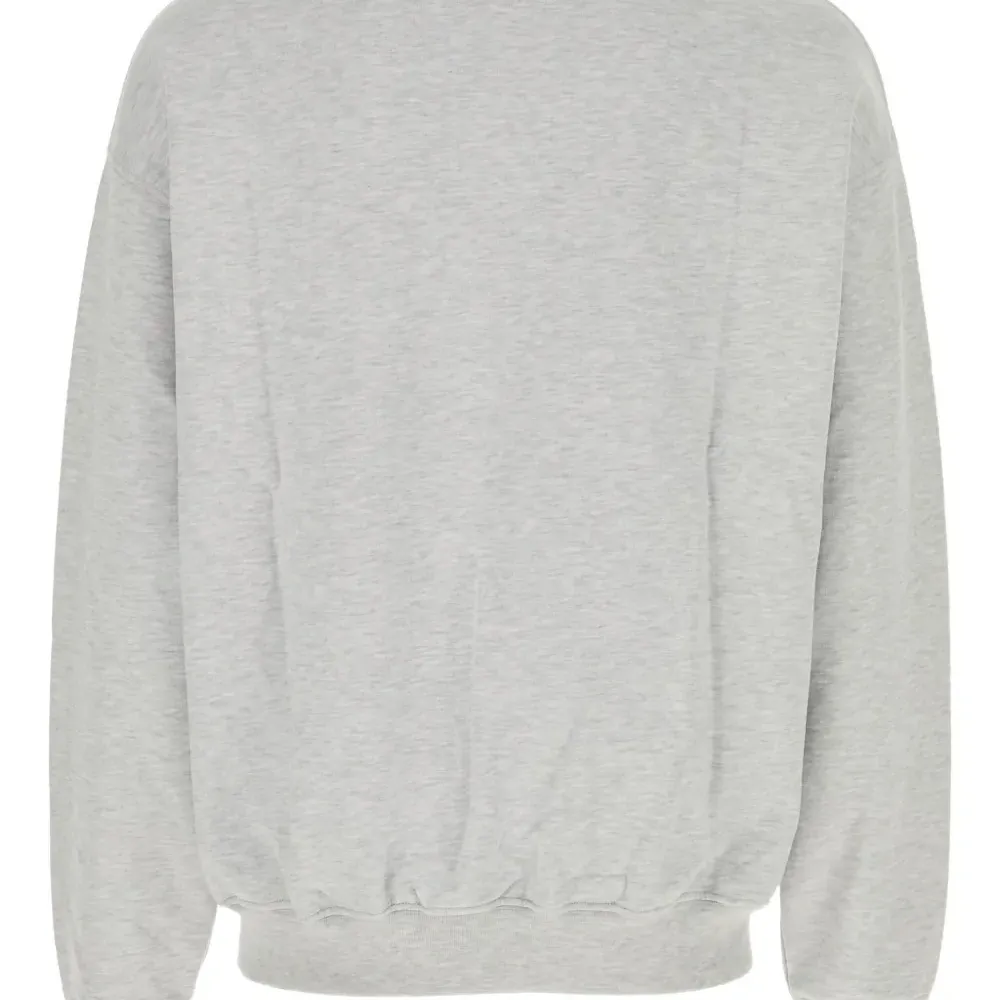 Толстовка с вышивкой