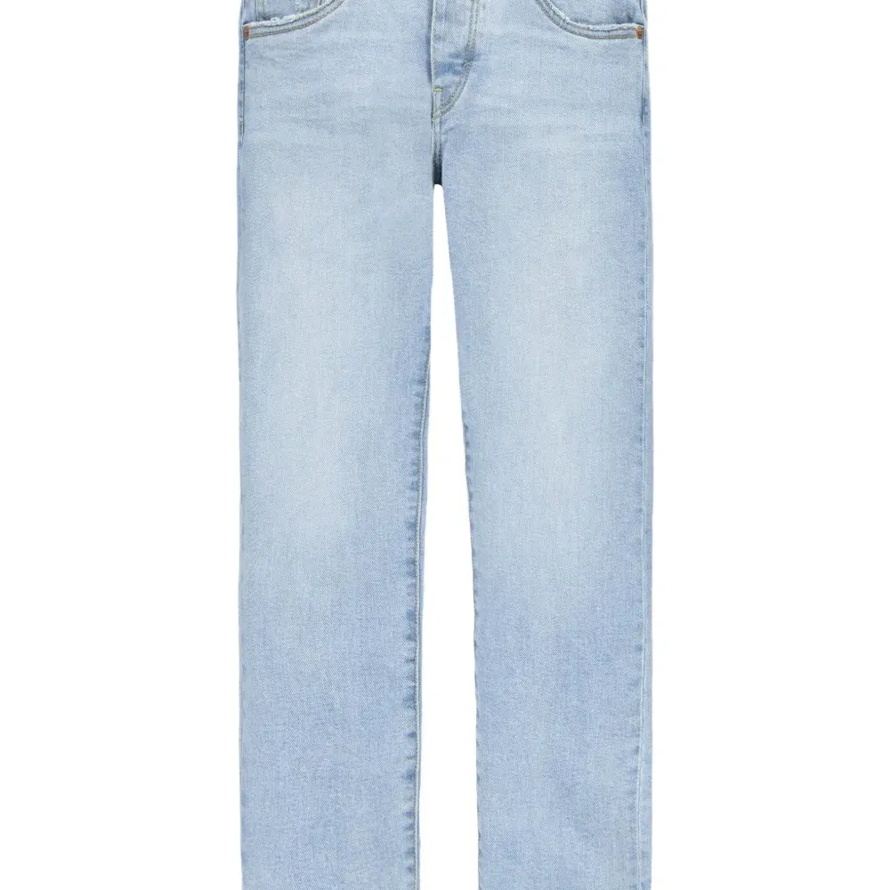 Прямые джинсы с завышенной талией