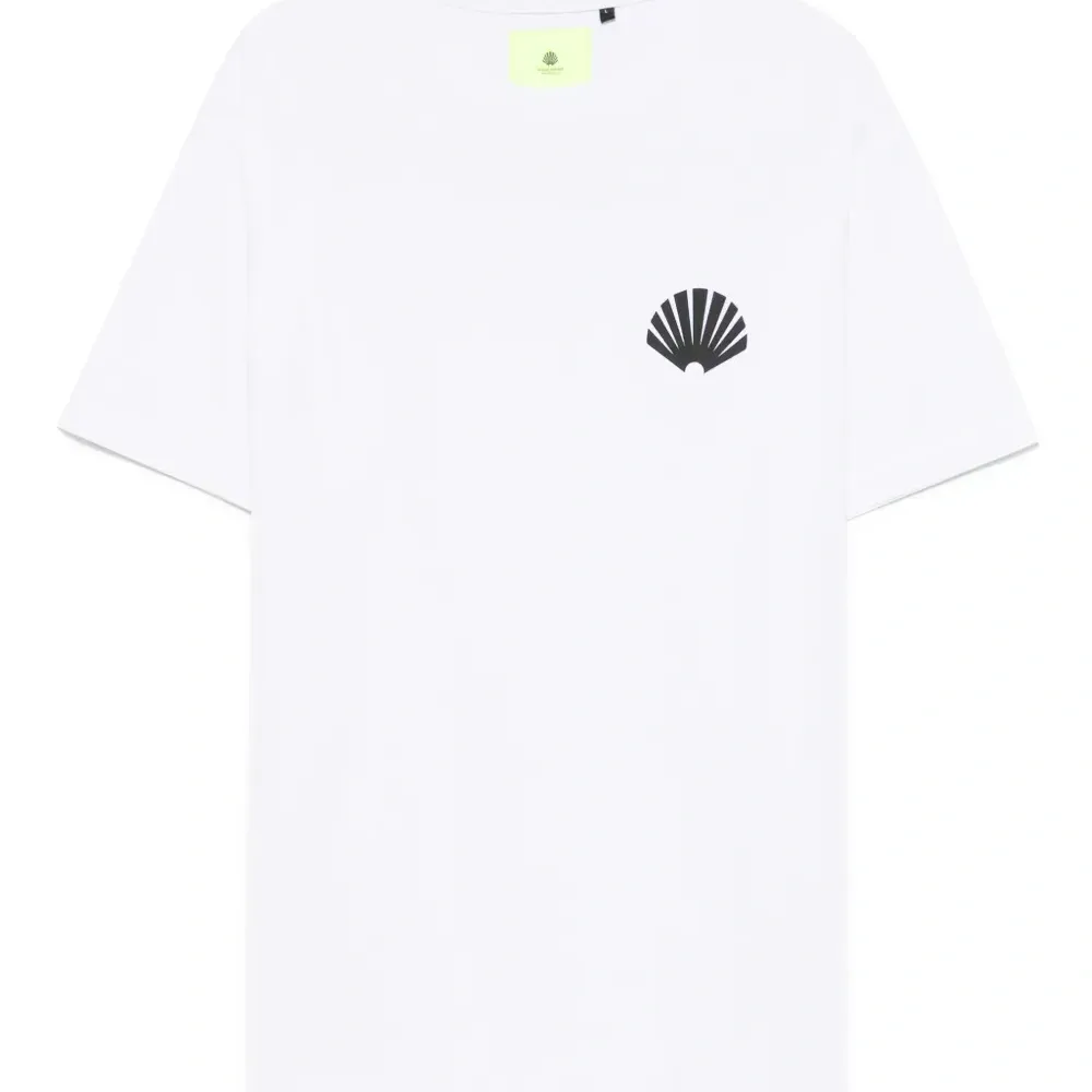 Футболка с логотипом