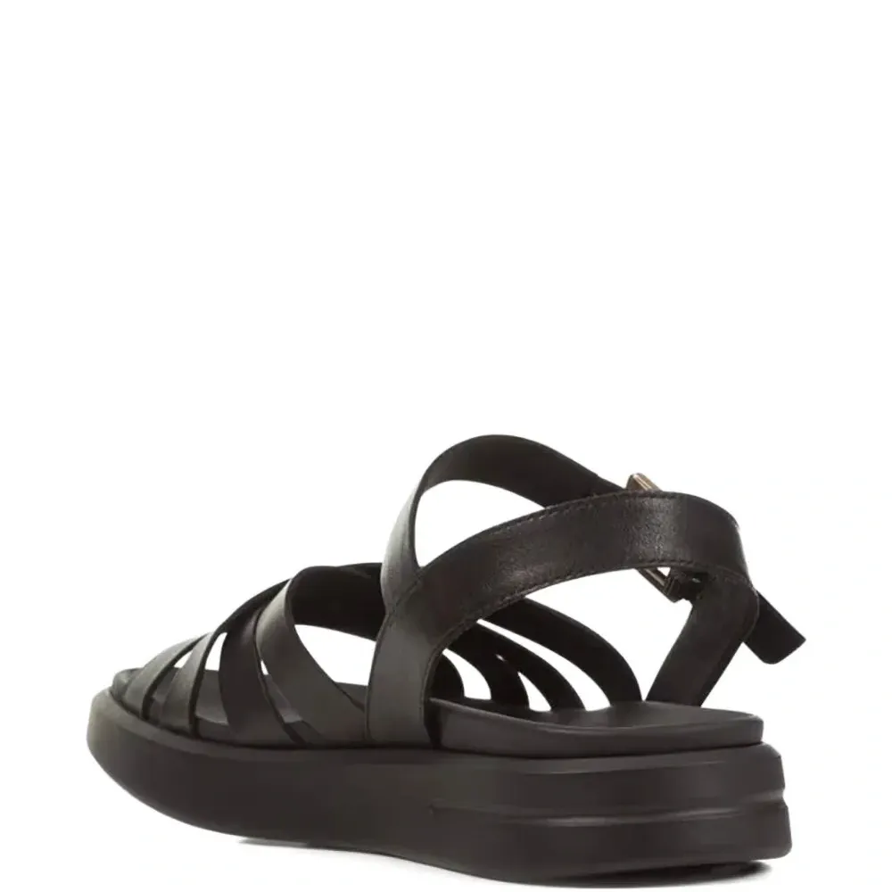 сандалии с ремешками