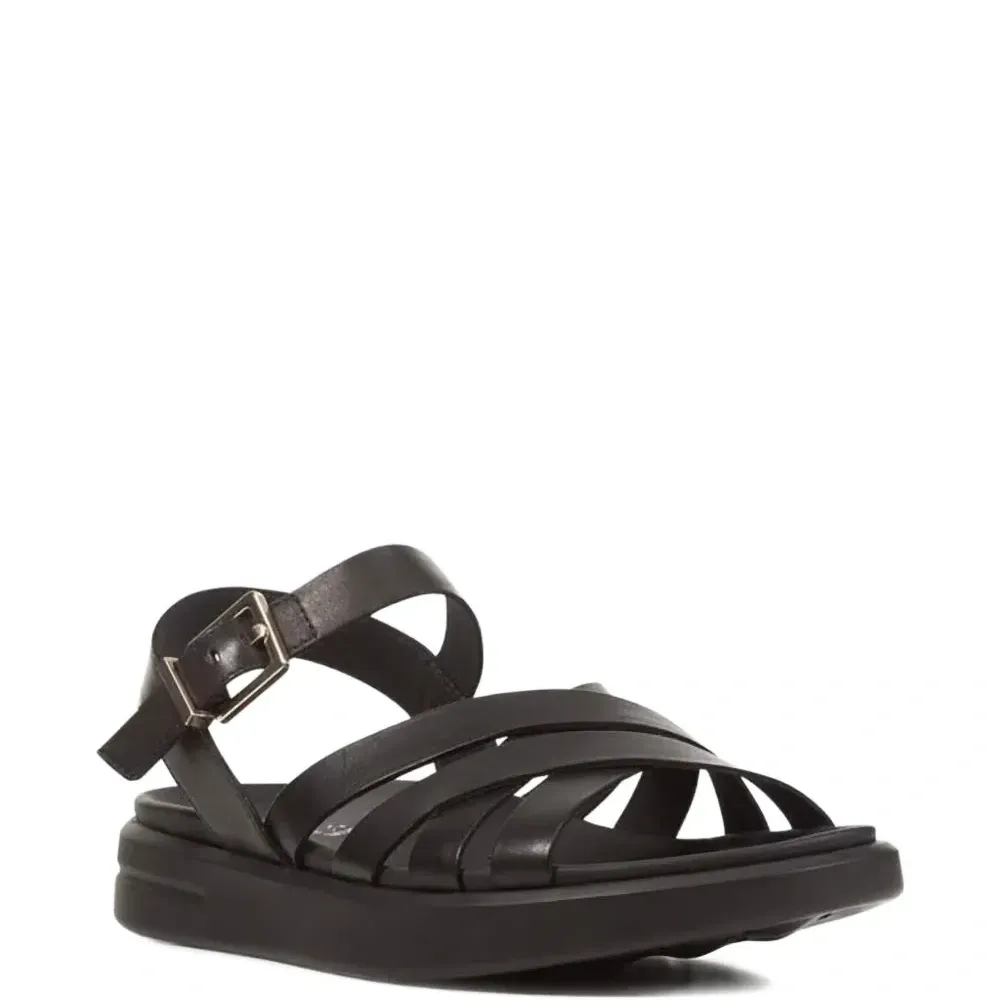 сандалии с ремешками