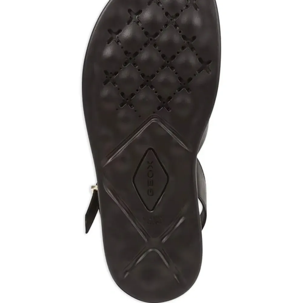 сандалии с ремешками