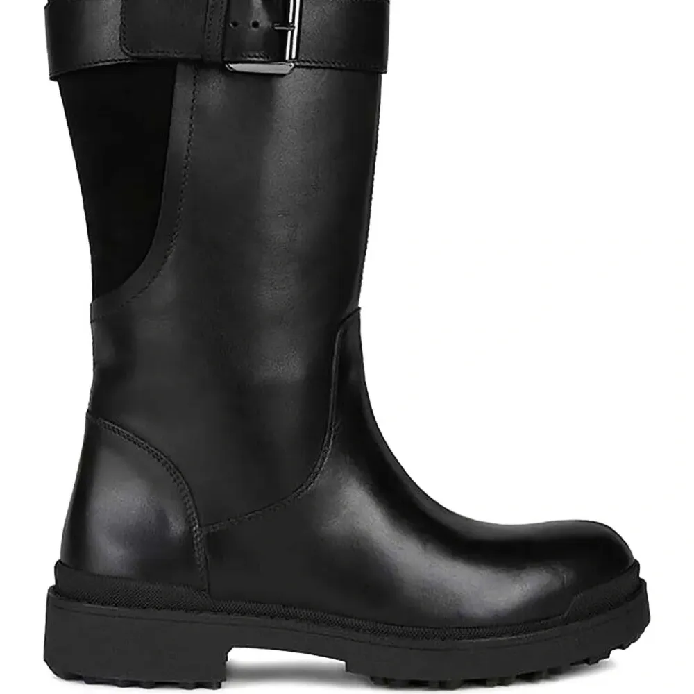 сапоги с пряжками