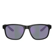 Солнцезащитные очки в квадратной оправе Солнцезащитные очки в квадратной оправе