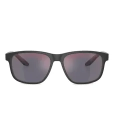 Солнцезащитные очки в квадратной оправе Солнцезащитные очки в квадратной оправе