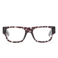 Очки в оправе черепаховой расцветки