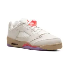 Кроссовки Air Jordan 5 Pale Ivory/Fusion Red/Desert/Rush Fuchsia/White