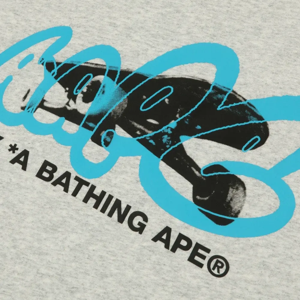 Футболка с графичным принтом Футболка с графичным принтом