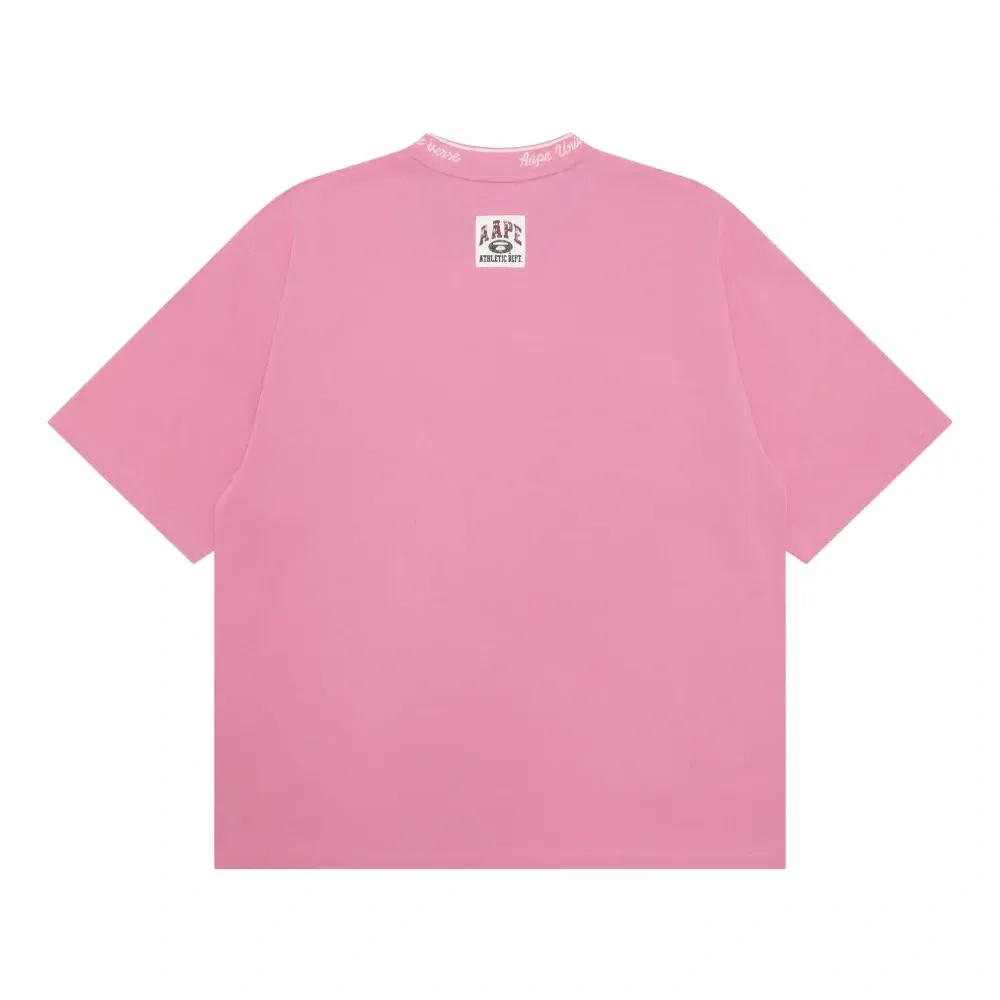 Футболка с тисненым логотипом