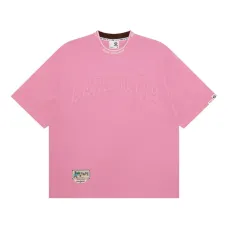 Футболка с тисненым логотипом