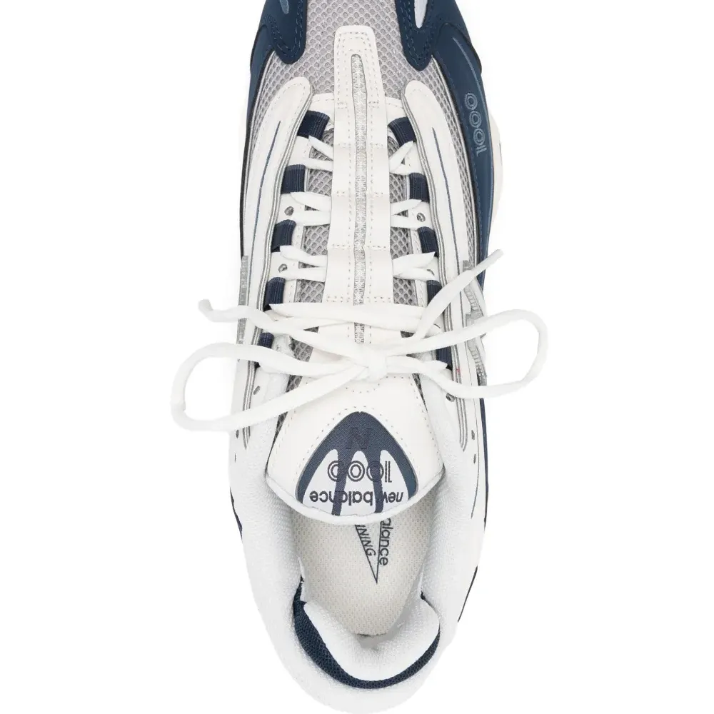 Кроссовки 1000