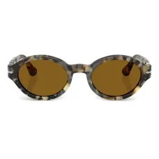 Солнцезащитные очки в круглой оправе