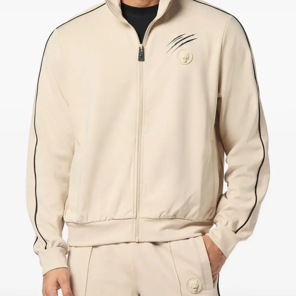 Спортивная куртка на молнии