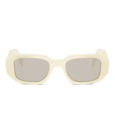 солнцезащитные очки в прямоугольной оправе