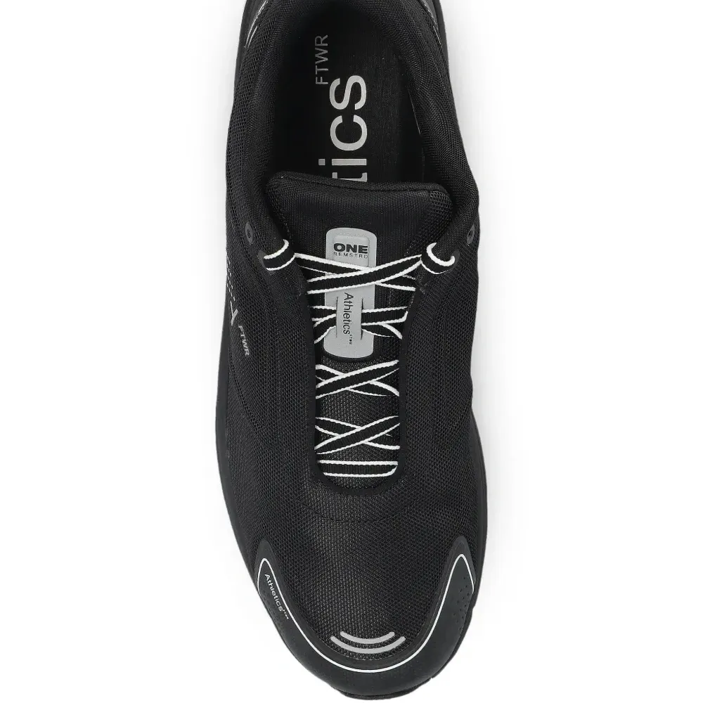 кроссовки с логотипом