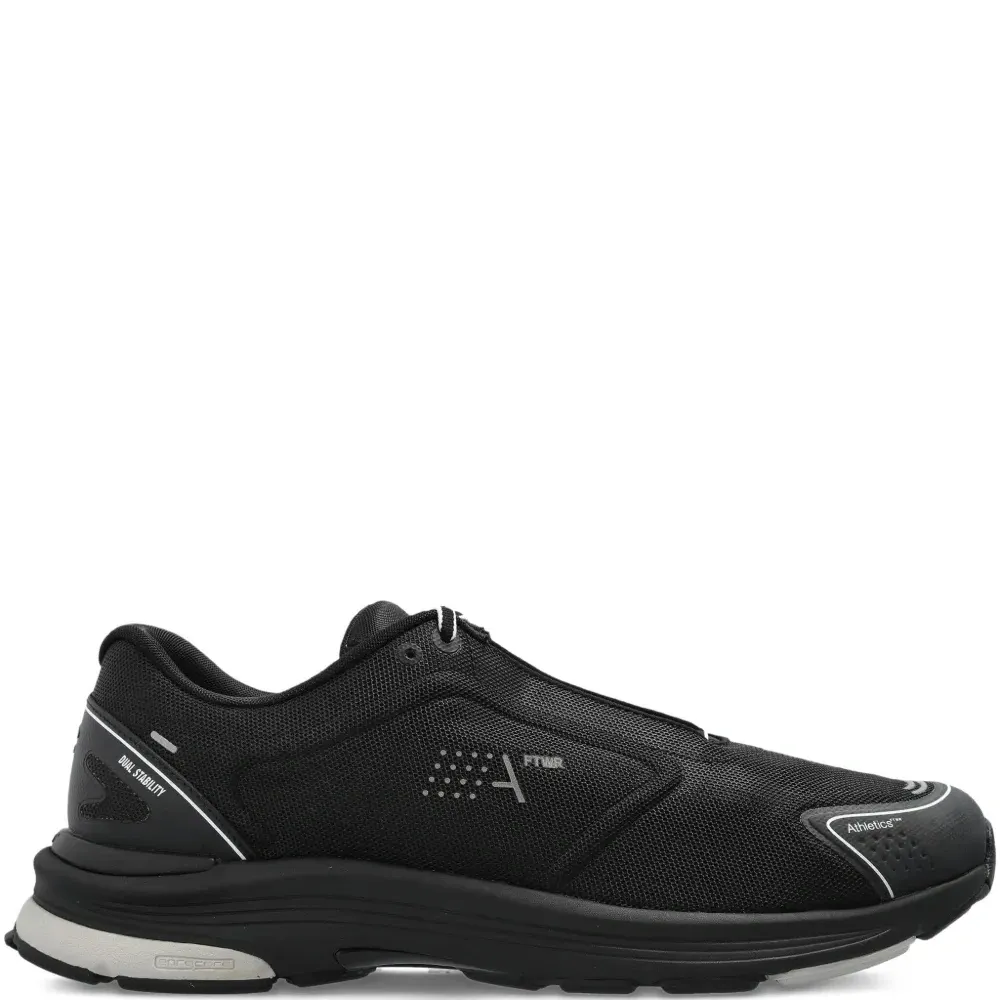 кроссовки с логотипом