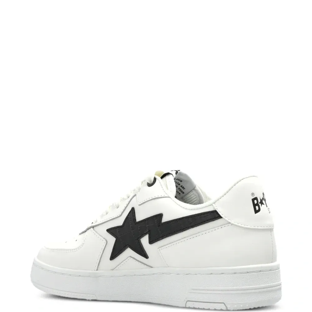 Кожаные кроссовки