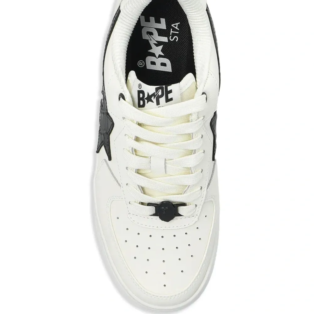 Кожаные кроссовки