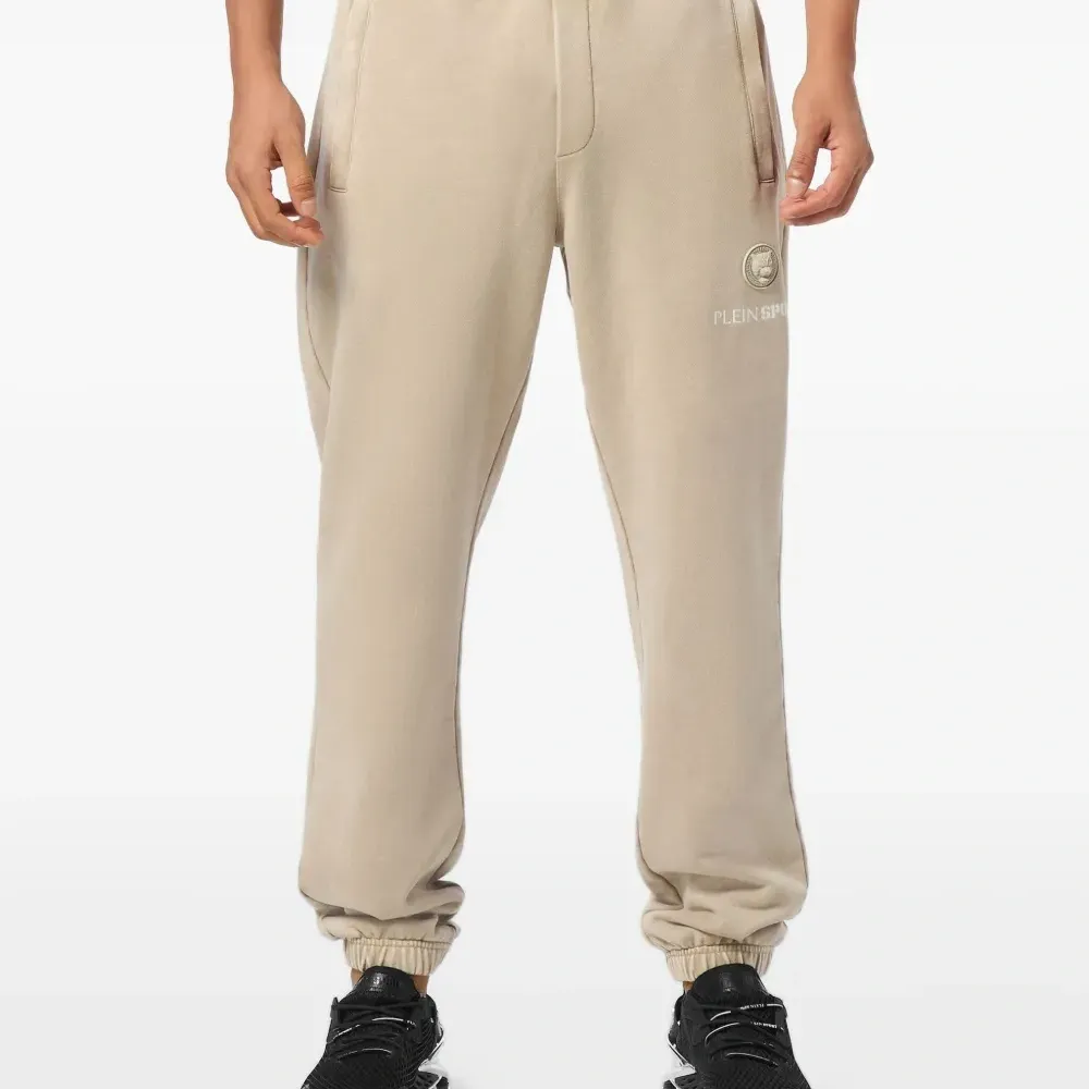 Джогеры с вышитым логотипом