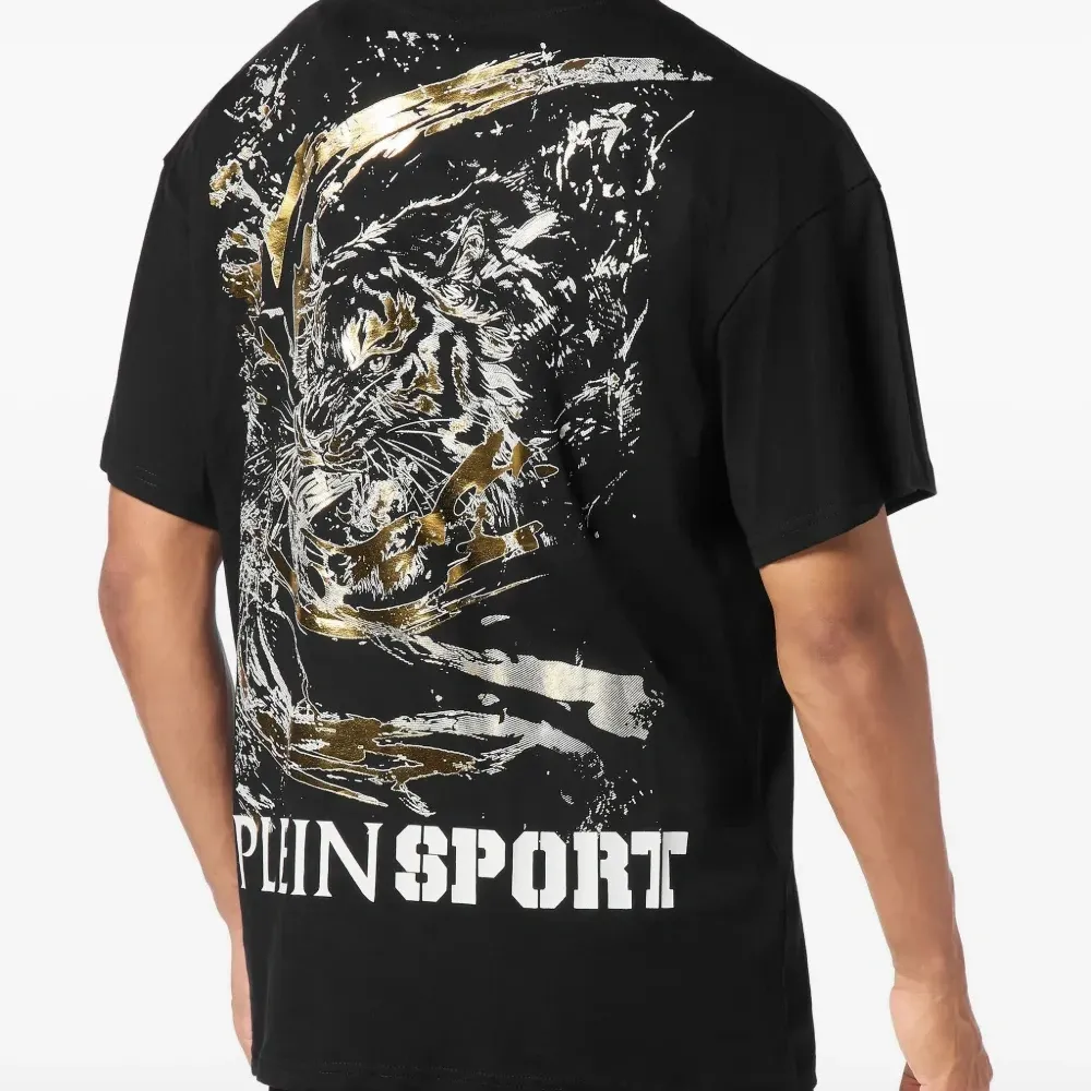 Футболка с принтом