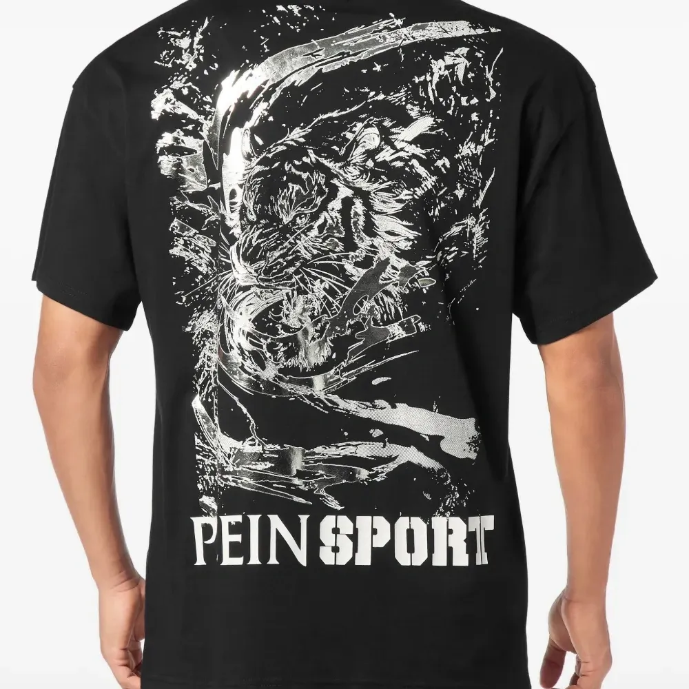 Футболка с принтом