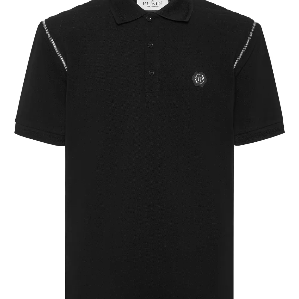 Рубашка поло со стегаными плечами