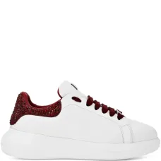 кроссовки со стразами