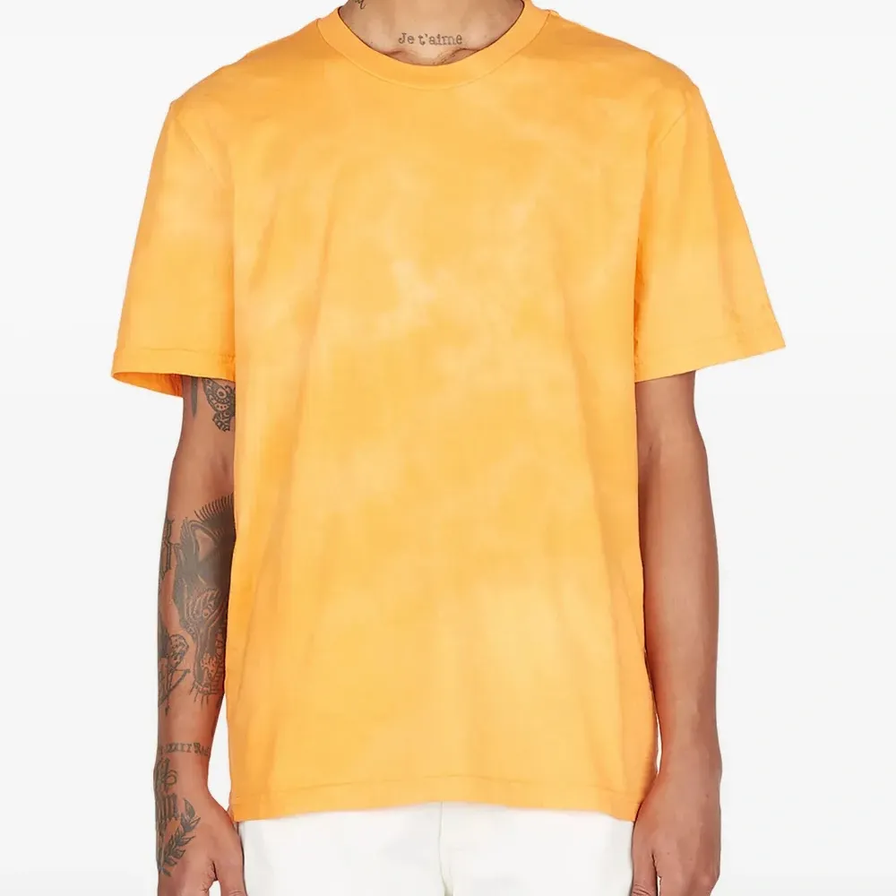 футболка с круглым вырезом