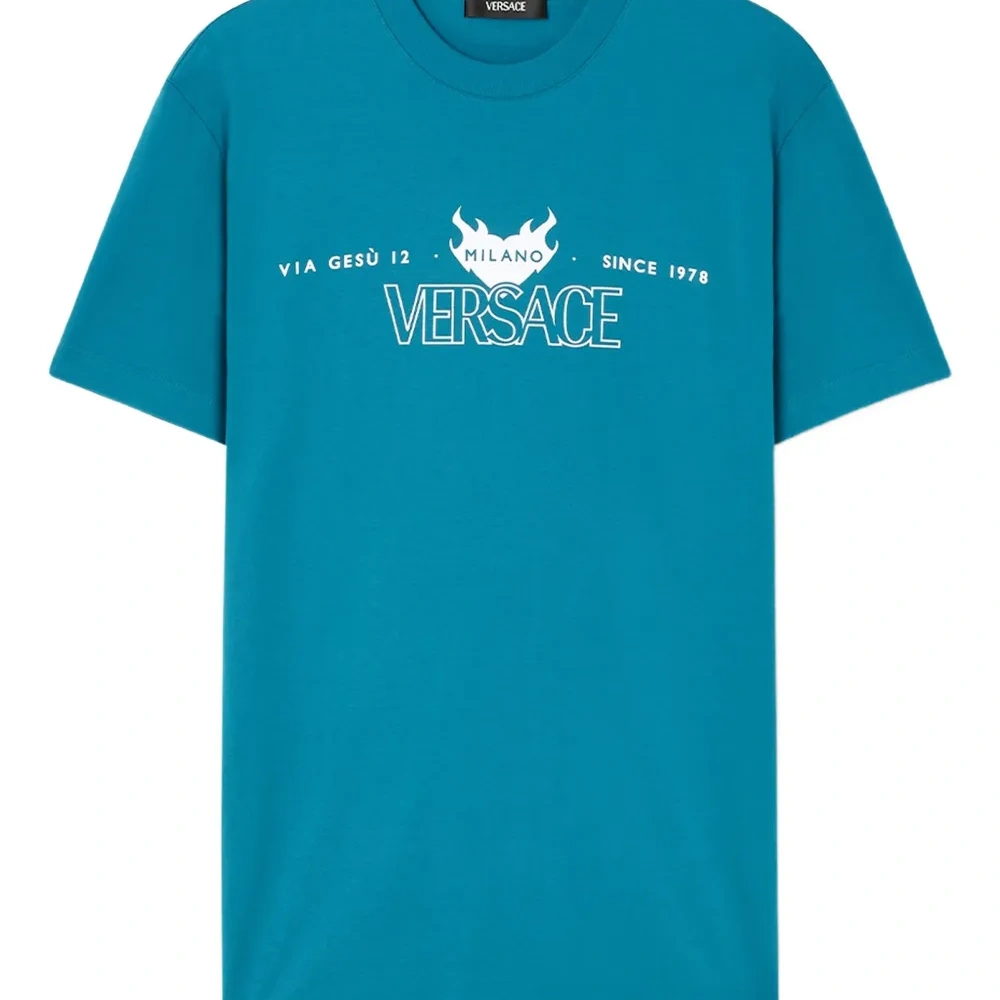 Футболка с логотипом Футболка с логотипом