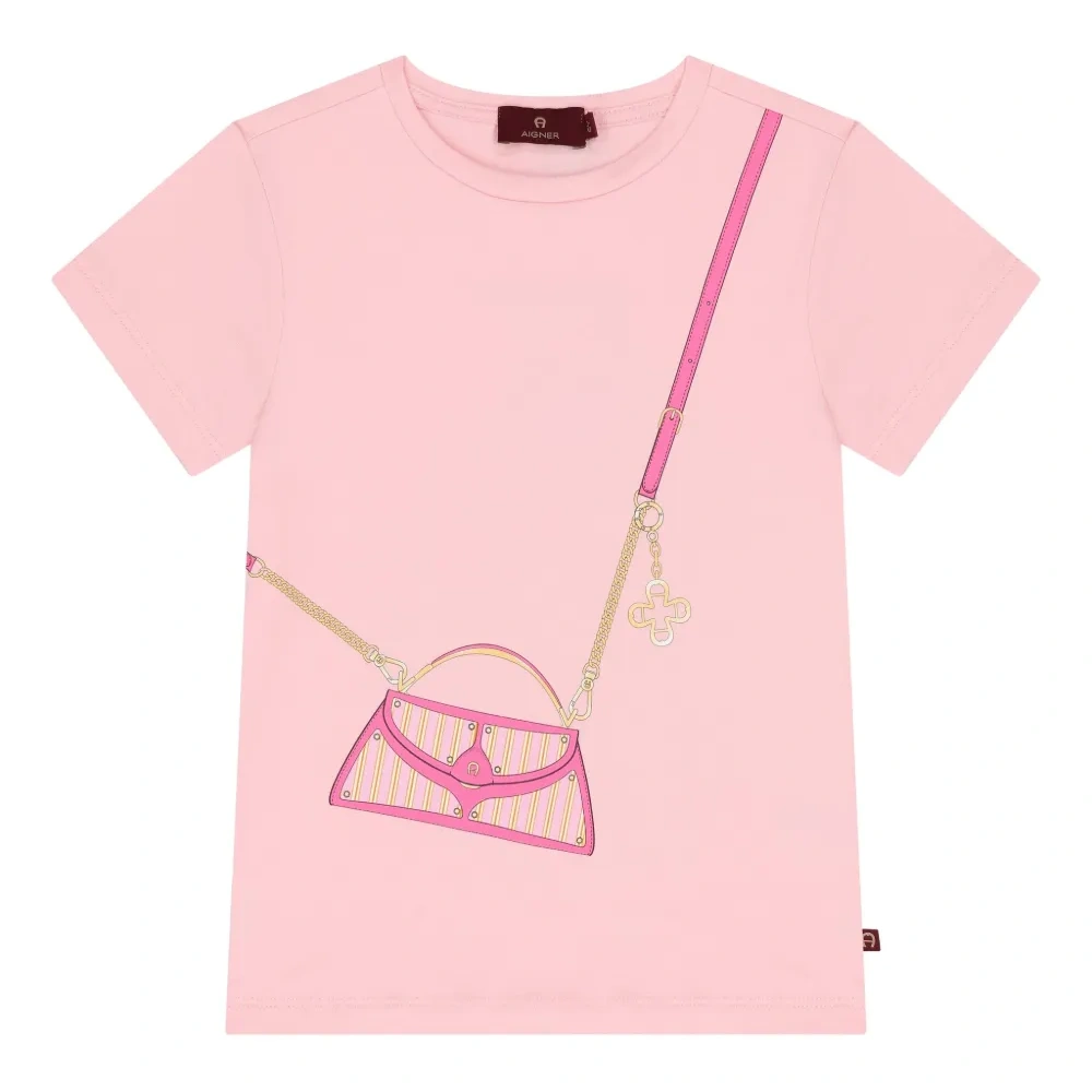 Футболка с логотипом