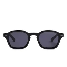 Солнцезащитные очки в квадратной оправе Солнцезащитные очки в квадратной оправе