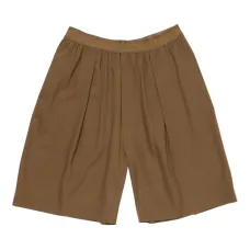 Широкие шорты со складками