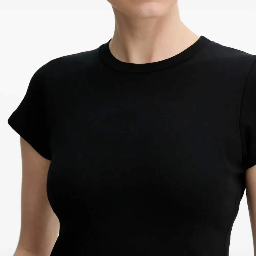 Футболка с круглым вырезом