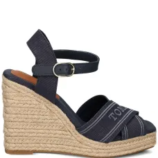 Кожаные сандалии